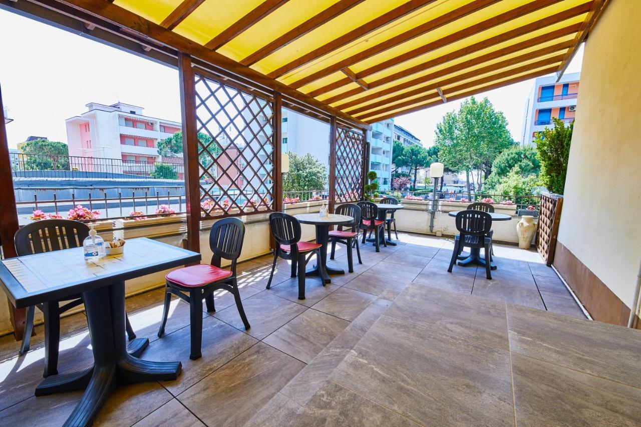 Lilium Maris Hotel Бибионе Экстерьер фото